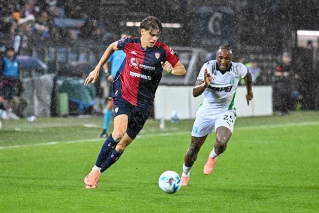 Marco Palestra of Cagliari Calcio during Cagliari Calcio vs US Sassuolo, Italian soccer Serie A match in Cagliari, Italy, October 30 2025  Copyright: xLuigixCanu IPAxSportx xipa-agency.netx xx IPA_67283041 IPA_Agency_IPA67283041