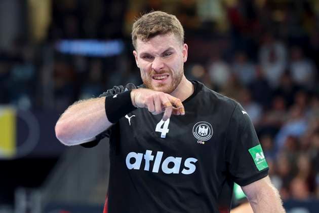 Johannes Golla (Germany) schaut, Handball-Laenderspiel der Maenner, Germany vs Iceland, PSD Bank Arena am 30. October 2025 in Nuernberg, Deutschland. (Foto von Marco Steinbrenner DeFodi Images) Johannes Golla (Germany) looks on, Handball-Laenderspiel der Maenner, Germany vs Iceland, PSD Bank Arena, October 30, 2025 in Nuernberg, Germany. (Photo by Marco Steinbrenner DeFodi Images) Johannes Golla Germany looks on, Handball Laenderspiel der Maenner, Germany vs Iceland, PSD Bank Arena on October 30, 2025 in Nuremberg, Germany Photo by Marco Steinbrenner DeFodi Images Johannes Golla Germany looks on, Handball Laenderspiel der Maenner, Germany vs Iceland, PSD Bank Arena, October 30, 2025 in Nuremberg, Germany Photo by Marco Steinbrenner DeFodi Images