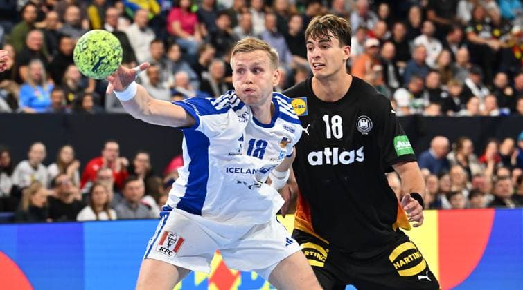 30 10 2025 Handball international Germany gg Iceland xwoxzix Elloi Snaer Vidarsson 18, Iceland Julian Köster 18, Germany