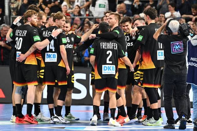 30 10 2025 Handball international match Germany gg Iceland xwoxzix team Team Germany after the end of the match