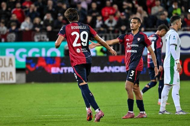 Gennaro Borrelli of Cagliari Calcio during Cagliari Calcio vs US Sassuolo, Italian soccer Serie A match in Cagliari, Italy, October 30 2025  Copyright: xLuigixCanu IPAxSportx xipa-agency.netx xx IPA_67285788 IPA_Agency_IPA67285788