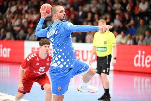 MURI BEI BERN, SWITZERLAND OCTOBER 30 Mario Sostaric of Croatia in action during the Handball international friendly Switzerland Croatia on October 30, 2025 in Muri bei Bern, Switzerland Muri bei Bern Die Mobiliar Arena Bern Switzerland Copyright: xJustPictures.ch ManuelxWinterbergerx jp-en-EuSpIm-MWI_4721