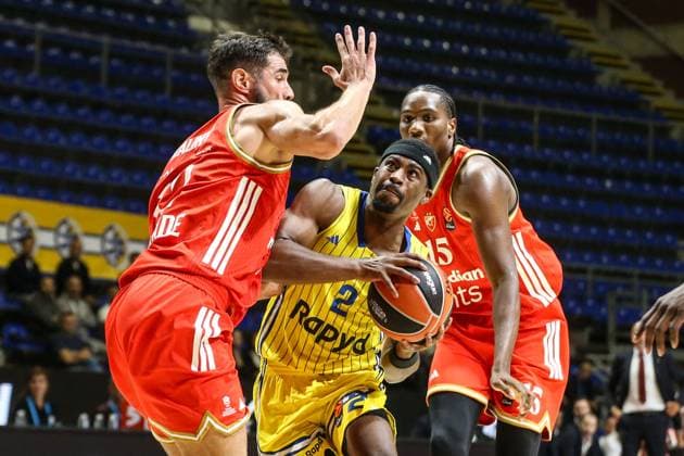 Maccabi Tel Aviv v KK Crvena zvezda - Turkish Airlines EuroLeague BELGRADE, SERBIA - OCTOBER 30: Jimmy Clack (2) of Maccabi Tel Aviv in action during Turkish Airlines EuroLeague basketball match between Maccabi Tel Aviv and KK Crvena zvezda at Aleksandar Nikolic Hall in Belgrade, Serbia on October 30, 2025. Filip Stevanovic Anadolu Belgrade Serbia. Editorial use only. Please get in touch for any other usage.  Copyright: x2025xAnadoluxFilipxStevanovicx