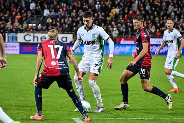 Cristian Colpato of US Sassuolo during Cagliari Calcio vs US Sassuolo, Italian soccer Serie A match in Cagliari, Italy, October 30 2025  Copyright: xLuigixCanu IPAxSportx xipa-agency.netx xx IPA_67286080 IPA_Agency_IPA67286080