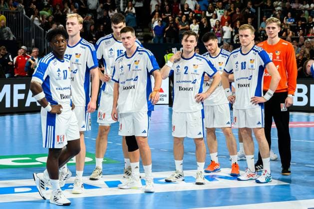 Nuremberg Handball Laenderspiel Germany Iceland the team of Iceland, dissatisfied disappointed dejected frustrated, Nuremberg PSD Bank Arena Bayern Germany