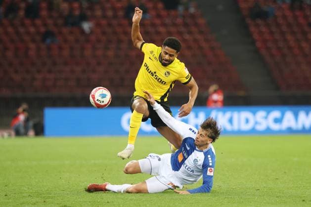 Grasshopper Young Boys Saidy Janko vs Simone Stroscio 30 10 2025 Stadion Letzigrund , SWITZERLAND, Season 2025 2026 Men Soccer Super League Grasshopper Club Zuerich BSC Young Boys Bern Saidy Janko li,YB vs Simone Stroscio Grasshopper