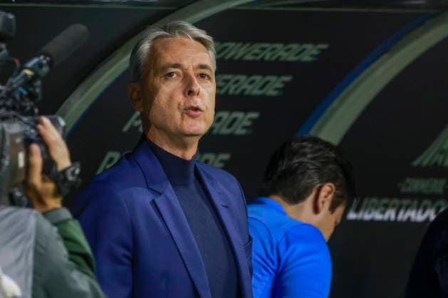 match between Palmeiras and LDU Quito for the Conmebol Libertadores Sao Paulo (SP), October 30, 2025 - Libertadores Palmeiras vs LDU Quito Coach Tiago Nunes during the match between Palmeiras and LDU Quito, for the second leg of the Conmebol Libertadores semi-final, on the evening of Thursday, October 30, 2025, at Allianz Parque, in Sao Paulo-SP. (Foto: Leco Viana Thenews2 imago images) SPO  Copyright: xLecoxVianax