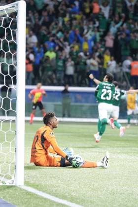 Palmeiras XLDU Semi Final Libertadores SAO PAULO (SP) 10 30 2025 - Football Libertadores 2025 - at the match between Palmeiras X LDU, valid for the Libertadores Semi-Final, held at Allianz Parque in Sao Paulo on the night of this Thursday (30). IMAGO Gessica Pacheco Sao Paulo Brasil Copyright: xGessicaxPachecox