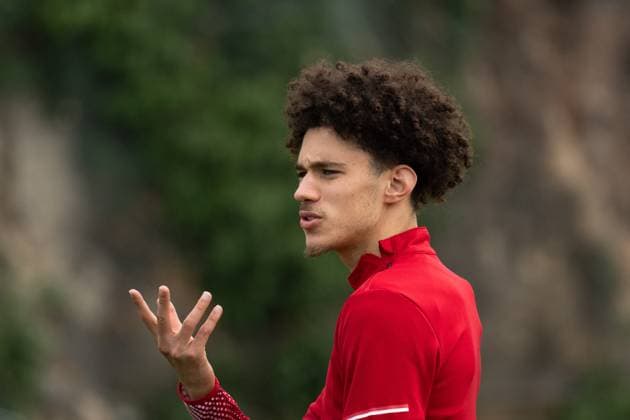 AS Monaco Training - La Turbie Maghnes Akliouche of AS Monaco seen training on the eve of the Ligue 1 McDonald s match against Paris FC, at the AS Monaco training center in La Turbie, France, on October 31, 2025. Photo by Laurent Coust ABACAPRESS.COM LA TURBIE France  Copyright: xCoustxLaurent ABACAx