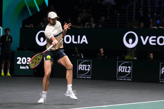 October 31, 2025, Nanterre, Hauts De Seine, France: VALENTIN VACHEROT (MON) returns the ball to FELIX AUGER ALIASSIME (CAN) during the quarter final of Rolex Paris Masters 1000 tournament at La Defense Arena Stadium - Nanterre - France..Auger Aliassime won 6:2 6:2 Nanterre France - ZUMAp119 20251031_zaf_p119_008 Copyright: xPierrexSteveninx