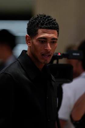 October 31, 2025, Madrid, Madrid, Spain: Jude Bellingham is seen during the presentation of the 2024Ã¢â‚¬2025 Golden Boot to Kylian Mbappe in the VIP box at the Santiago Bernabeu Stadium on October 31, 2025 in Madrid, Spain. Madrid Spain - ZUMAa181 20251031_zaa_a181_090 Copyright: xOscarxJ.xBarrosox