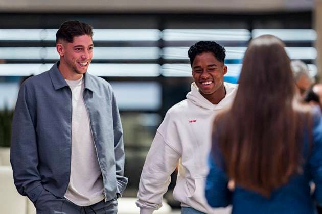 Kylian Mbappe Awarded With Golden Boot 2024-2025 Players of Real Madrid (from L to R) Federico Valverde, Endrick Felipe are seen arriving at the ceremony of Golden Boot 2024-2025 award to Kylian Mbappe at Estadio Santiago Bernabeu on October 31, 2025 in Madrid, Spain. Madrid Estadio Santiago Bernabeu Madrid Spain Copyright: xAlbertoxGardinx AGardin_20251031_Mbappe_Golden_0952