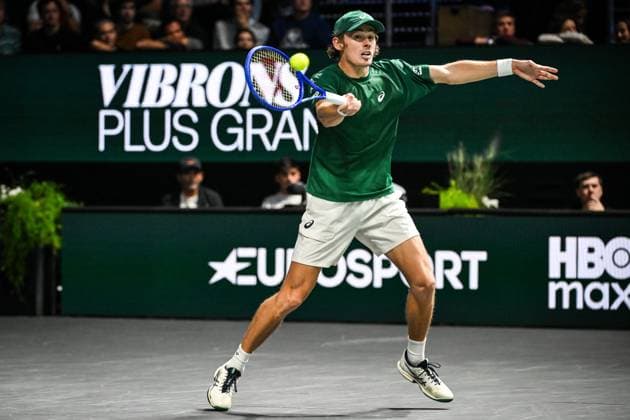 October 31, 2025, Nanterre, France, France: Alex DE MINAUR of Australia during the fifth day of the Rolex Paris Masters 1000 tennis tournament at Accor Arena on October 31, 2025 in Nanterre near Paris, France. Nanterre France - ZUMAm308 20251031_zsp_m308_018 Copyright: xMatthieuxMirvillex