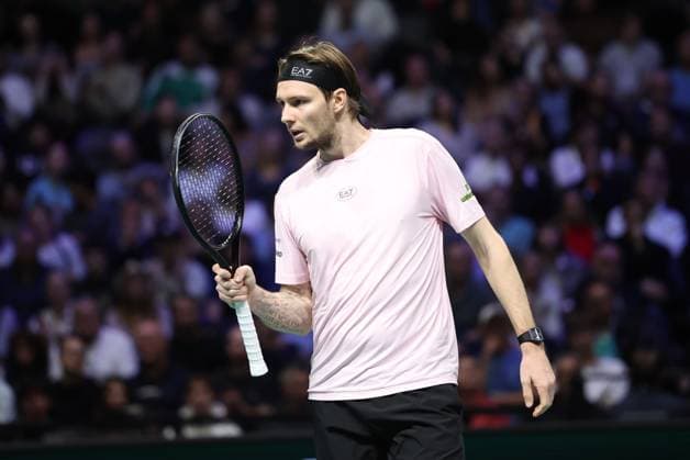 ROLEX PARIS MASTERS TENNIS 2025 Thierry Larret MAXPPP - Nanterre (92) 31 10 2025 Thierry Larret Maxppp. Tennis. Rolex Paris Masters. Paris La Defense, Nanterre (92). Du 25 octobre au 2 novembre 2025. Vendredi 31octobre 2025. Quart de Finale : Alexander BUBLIK (KAZ) vs Alex De MINAUR (AUS). Nanterre (92) PARIS LA DEFENSE ARENA ILE DE FRANCE FRANCE  Copyright: xMAXPPPxThierryxLarretx TLR202510316801 TLR202510316801