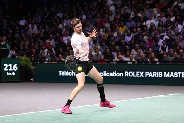 ROLEX PARIS MASTERS TENNIS 2025 Thierry Larret MAXPPP - Nanterre (92) 31 10 2025 Thierry Larret Maxppp. Tennis. Rolex Paris Masters. Paris La Defense, Nanterre (92). Du 25 octobre au 2 novembre 2025. Vendredi 31octobre 2025. Quart de Finale : Alexander BUBLIK (KAZ) vs Alex De MINAUR (AUS). Nanterre (92) PARIS LA DEFENSE ARENA ILE DE FRANCE FRANCE  Copyright: xMAXPPPxThierryxLarretx TLR202510316816 TLR202510316816