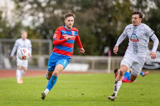 Soccer I Men I Season 2025 2026 I Regionalliga Nord I 17 Matchday I SV Drochtersen Assel SSV Jeddeloh l I 31 10 2025 Jannes Wulff 5, SV Drochtersen Assel , Philip Gramberg 4, SSV Jeddeloh II Drochtersen Kehdinger Stadion Niedersachsen Germany Copyright: xLobeca JörgxStruwex