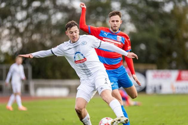 Soccer I Men I Season 2025 2026 I Regionalliga Nord I 17 Matchday I SV Drochtersen Assel SSV Jeddeloh l I 31 10 2025 Philip Gramberg 4, SSV Jeddeloh II , Jannes Wulff 5, SV Drochtersen Assel Drochtersen Kehdinger Stadion Niedersachsen Germany Copyright: xLobeca JörgxStruwex
