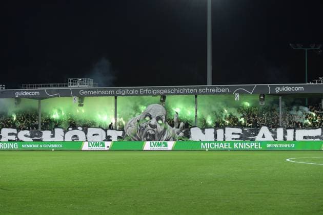 Soccer 2 Bundesliga 11 Matchday SC Preußen Münster Holstein Kiel on 31 10 2025 at LVM Preußenstadion in Münster Choreography in the fan block of Preußen Münster DFL regulations prohibit any use of photographs as image sequences and or quasi video xRx