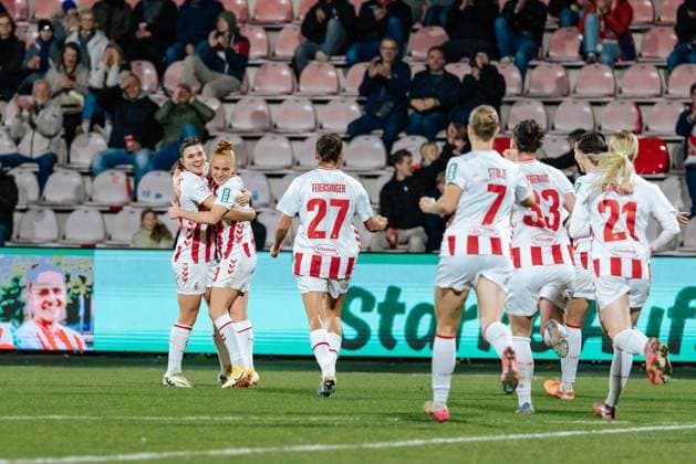 31 10 25, Women, Soccer, 1 BL, Season 2025 2026, 1 FC Köln 1 FC Nürnberg, Matchday 8 Celebration over the 2 0 by Martyna Wiankowska 26 1 FC Köln Köln Franz Kremer Stadion NRW Germany