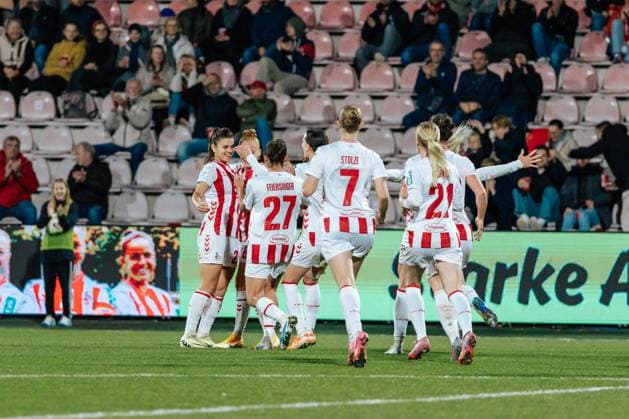 31 10 25, Women, Soccer, 1 BL, Season 2025 2026, 1 FC Köln 1 FC Nürnberg, Matchday 8 Celebration over the 2 0 by Martyna Wiankowska 26 1 FC Köln Köln Franz Kremer Stadion NRW Germany