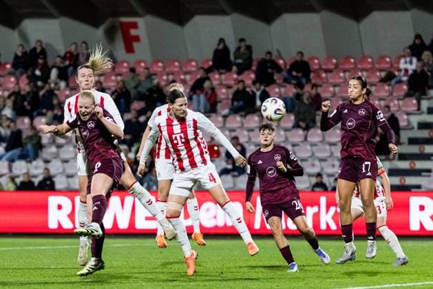 Sara Agrez (1. FC Köln, 4) schießt das 3:0 per Kopfball, Tor Google Pixel Frauen-Bundesliga, 1. FC Köln - 1. FC Nürnberg, Köln, Franz-Kremer-Stadion am 31.10.2025 DFB REGULATIONS PROHIBIT ANY USE OF PHOTOGRAPHS AS IMAGE SEQUENCES AND OR QUASI-VIDEO. NRW Deutschland Copyright: xBEAUTIFULxSPORTS Wunderlx