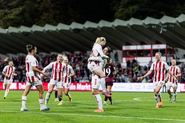 Jubel zum 3:0 durch Sara Agrez (1. FC Köln, 4), Tor, Torjubel mit Anna Gerhardt (1. FC Köln, 21) Google Pixel Frauen-Bundesliga, 1. FC Köln - 1. FC Nürnberg, Köln, Franz-Kremer-Stadion am 31.10.2025 DFB REGULATIONS PROHIBIT ANY USE OF PHOTOGRAPHS AS IMAGE SEQUENCES AND OR QUASI-VIDEO. NRW Deutschland Copyright: xBEAUTIFULxSPORTS Wunderlx