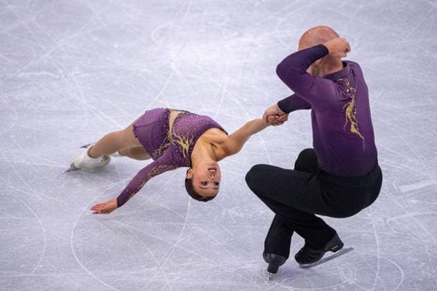 October 31, 2025, Saskatoon, Sk, CANADA: United States of AmericaöÄÃ s Ellie Kam and Danny OöÄÃ Shea skate during a practice for the 2025 Skate Canada International event in Saskatoon, on Friday, October 31, 2025. Ellie Kam, Danny OöÄÃ Shea  - ZUMAc35_ 20251031_zaf_c35_042 Copyright: xLiamxRichardsx