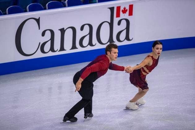 October 31, 2025, Saskatoon, Sk, CANADA: CanadaöÄÃ s Lia Pereira and Trennt Michaud skate during a practice for the 2025 Skate Canada International event in Saskatoon on Friday, October 31, 2025. Lia Pereira, Trennt Michaud  - ZUMAc35_ 20251031_zaf_c35_043 Copyright: xLiamxRichardsx