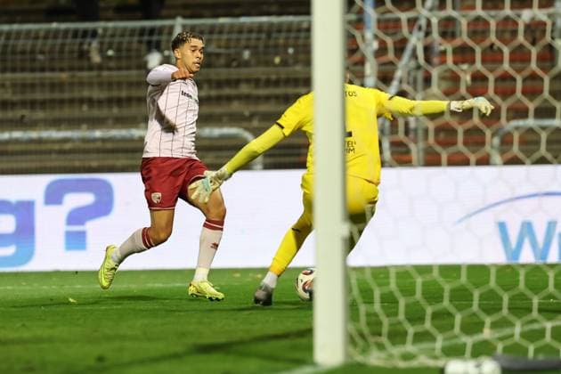3 Liga FC Viktoria Köln FC Ingolstadt 04 Yann Sturm 7, FCI Goal chance missed Goalkeeper Dudu 1 VK 3 Liga FC Ingolstadt 04 Season 2025 2026 FC Viktoria Köln