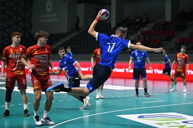 Romania v Kosovo - European Handball Championship Qualifiers ANKARA, TURKIYE - OCTOBER 31: Florent Mavraj (7) of Kosovo in action during European Handball Championship Qualifiers Group A match between Romania and Kosovo at Prof. Dr. Yasar Sevim Handball Hall in Ankara, Turkiye on October 31, 2025. Muhammed Abdullah Kurtar Anadolu Ankara Turkey. Editorial use only. Please get in touch for any other usage.  Copyright: x2025xAnadoluxMuhammedxAbdullahxKurtarx