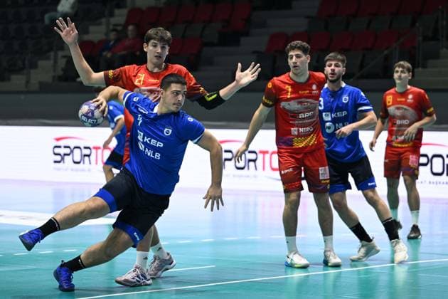 Romania v Kosovo - European Handball Championship Qualifiers ANKARA, TURKIYE - OCTOBER 31: Olt Bajrami (4) of Kosovo in action during European Handball Championship Qualifiers Group A match between Romania and Kosovo at Prof. Dr. Yasar Sevim Handball Hall in Ankara, Turkiye on October 31, 2025. Muhammed Abdullah Kurtar Anadolu Ankara Turkey. Editorial use only. Please get in touch for any other usage.  Copyright: x2025xAnadoluxMuhammedxAbdullahxKurtarx