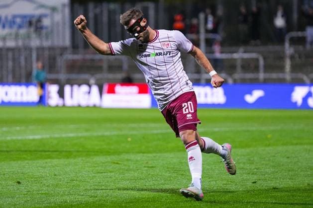 31 10 2025, xydrx, Football, 3 Liga, FC Viktoria Köln FC Ingolstadt 04, Season 2025 2026, Sportpark Höhenberg Goal celebration after the goal to 1 0 for FC Ingolstadt by scorer Yannick Deichmann FC Ingolstadt 20 DFB regulations prohibit any use of photographs as image sequences and or quasi video Nordrhein Westfahlen Germany