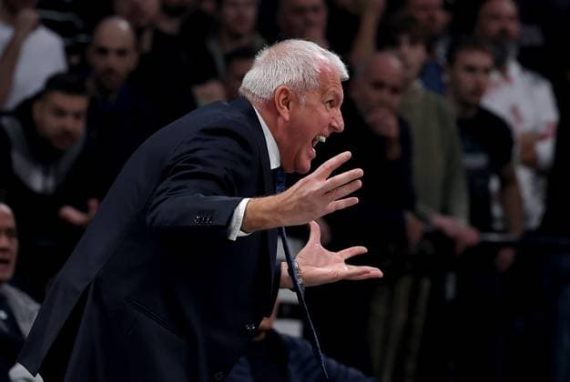 Partizan v Barcelona, Euroleague, season 2025 2026, round 8 Belgrade, Serbia. 31th Oct, 2025. Head Coach of Partizan, Zeljko Obradovic during Euroleague basketball match between Partizan and Barcelona on October 31. 2025. in Belgrade, Serbia. Belgrade Serbia Copyright: xPedjaxMilosavljevic STARSPORTx