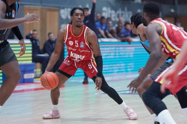 In the picture Marcus Carr Wuerzburg Baskets, 5 31 10 2025, Basketball, Fitness First Wuerzburg Baskets vs Science City Jena, easyCredit BBL, Matchday 6, Germany, Wuerzburg, tectake Arena, Copyright: HMBxMedia xJulienxBecker