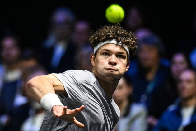 October 31, 2025, Nanterre, France, France: Ben SHELTON of United States during the fifth day of the Rolex Paris Masters 1000 tennis tournament at Accor Arena on October 31, 2025 in Nanterre near Paris, France. Nanterre France - ZUMAm308 20251031_zsp_m308_031 Copyright: xMatthieuxMirvillex