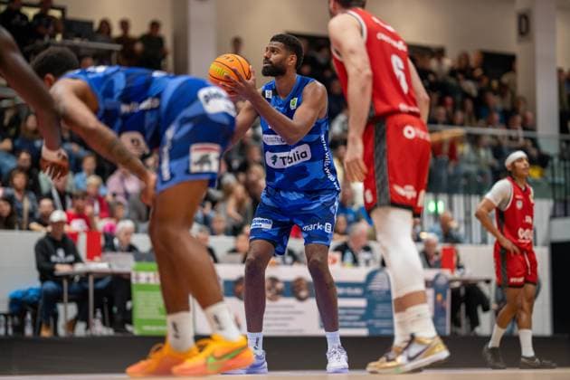 Germany 2 Barmer Basketball Bundesliga Pro A 2025 26, 6 Matchday SBB Baskets Wolmirstedt vs Phoenix Hagen Wolfgang Lakenmacher Halle Magdeburg Lucas N™Guessan Phoenix Hagen, 19 Copyright: xTomxLauruschkatx