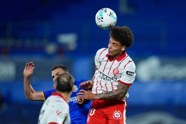 October 31, 2025, Getafe, Madrid, Spain: Axel Witsel of Girona FC in action during the Spanish League, LaLiga EA Sports, football match played between Getafe CF and Girona FC at Coliseum de Getafe stadium on October 31, 2025, in Getafe, Spain. Getafe Spain - ZUMAa181 20251031_zaa_a181_133 Copyright: xDennisxAgyemanx