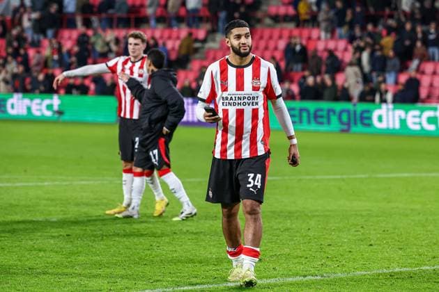 EINDHOVEN , 31-10-2025 , Philips Stadium , season 2025 2026 , Dutch football Eredivisie , match between PSV and Fortuna , picture shows PSV player Ismael Saibari celebrating the victory after the match PSV - Fortuna  x31784188x Copyright: