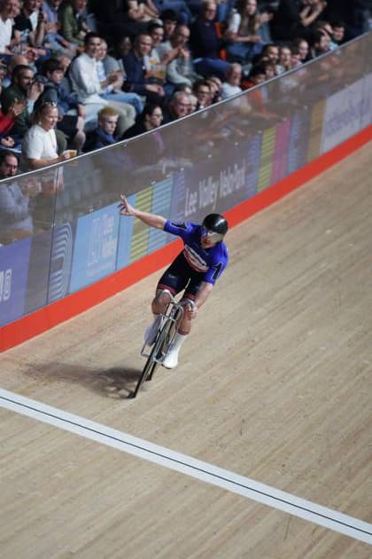 2025 London 3 Day Picture by Alex Whitehead SWpix.com - 31 10 2025 - Track cycling, Rad, Radsport, Bahnrad, Bahn - 2025 London 3 Day - Lee Valley VeloPark, London, England - Flying 200 Time Trial - Matthew RICHARDSON of Great Britain London Cycling England Copyright: x xSWpix.comx(t axPhotographyxHubxLtd)xAlexxWhitehead SWpix.comx SWP-3152-0020