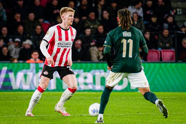 Jerdy Schouten of PSV Eindhoven runs with the ball PSV Eindhoven v Fortuna Sittard, PSV v Fortuna Sittard - Eredivisie, PSV Eindhoven v Fortuna Sittard - Dutch Eredivisie, Philips Stadion, October 31, 2025, Eindhoven, Netherlands.