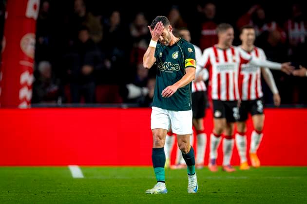 Fortuna Sittard defender Ivo Pinto during the match PSV Eindhoven vs Fortuna Sittard at the Philips stadium for the Dutch Vriendenloterij Eredivisie season 2025-2026 in EINDHOVEN, Netherlands on 31 oktober 2025, (photo by Marcel van Dorst EYE4images DeFodi Images) Fortuna Sittard defender Ivo Pinto during the match PSV Eindhoven vs Fortuna Sittard at the Philips stadium for the Dutch Vriendenloterij Eredivisie season 2025 2026 in EINDHOVEN, Netherlands on 31 oktober 2025, photo by Marcel van Dorst EYE4images DeFodi Images