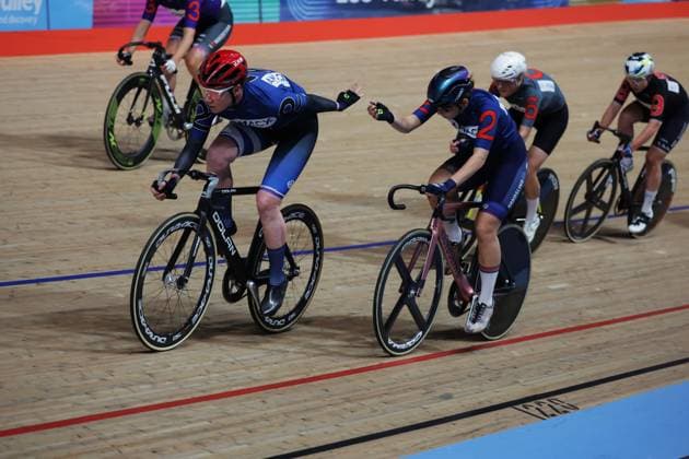 2025 London 3 Day Picture by Alex Whitehead SWpix.com - 31 10 2025 - Track cycling, Rad, Radsport, Bahnrad, Bahn - 2025 London 3 Day - Lee Valley VeloPark, London, England - Madison Women™s - Katie Archibald & Sophie Lewis of Great Britain London Cycling England Copyright: x xSWpix.comx(t axPhotographyxHubxLtd)xAlexxWhitehead SWpix.comx SWP-3152-0060