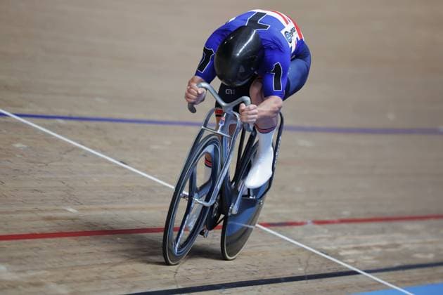 2025 London 3 Day Picture by Alex Whitehead SWpix.com - 31 10 2025 - Track cycling, Rad, Radsport, Bahnrad, Bahn - 2025 London 3 Day - Lee Valley VeloPark, London, England - Flying 200 Time Trial - Matthew RICHARDSON of Great Britain London Cycling England Copyright: x xSWpix.comx(t axPhotographyxHubxLtd)xAlexxWhitehead SWpix.comx SWP-3152-0048