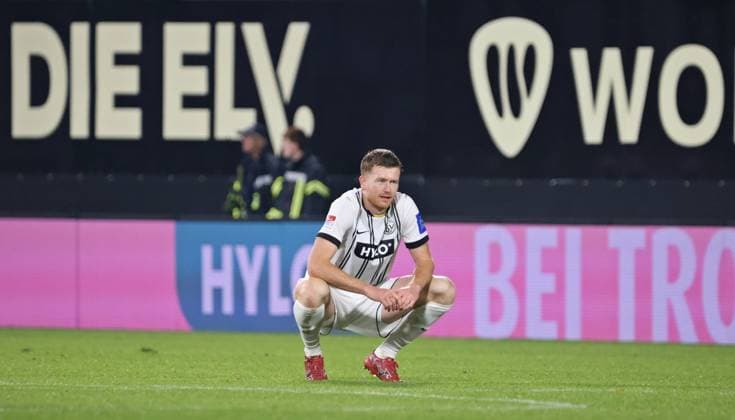 31 10 2025, Football, Men, 2 Bundesliga, Season 2025 2026, SV 07 Elversberg Hannover 96, Florian Le Joncour SV 07 Elversberg is disappointed after the match Elversberg Ursapharm Arena an der Kaiserlinde Saarland Germany DE Copyright: xSebastianxBachx
