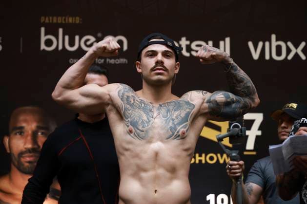 Official face-off of the athletes at the Fight Music Show in Sao Paulo. Sao Paulo (SP), 10 31 2025 - Face-off Fight Music Show - Athlete Tomas Costa, during the weigh-in and official face-off of the athletes for the Fight Music Show, the largest influencer fighting event in Latin America, the event takes place at the Municipal Market in the central region of the city of Sao Paulo, this Friday, October 31, 2025. (Foto: Leco Viana Thenews2 imago images) SPO  Copyright: xLecoxVianax