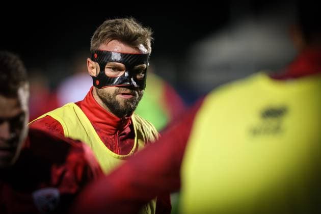 3 Liga FC Viktoria Köln FC Ingolstadt 04 face mask Yannick Deichmann 20, FCI before the match 3 Liga FC Ingolstadt 04 season 2025 2026 FC Viktoria Köln