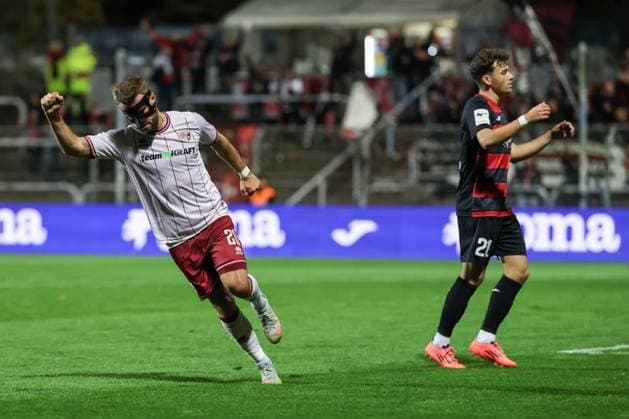 3 Liga FC Viktoria Köln FC Ingolstadt 04 Walk to goal Yannick Deichmann 20, FCI Goal Cheers Goal 0 1 Wolf Lucas 21 VK 3 Liga FC Ingolstadt 04 Season 2025 2026 FC Viktoria Köln
