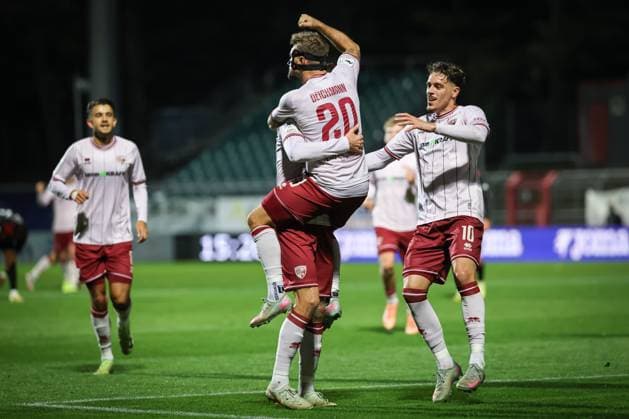 3 Liga FC Viktoria Köln FC Ingolstadt 04 Walk to goal Yannick Deichmann 20, FCI Goal Cheers Goal 0 1 Dennis Kaygin 10, FCI Fredrik Carlsen 8, FCI Frederik Christensen 11, FCI 3 Liga FC Ingolstadt 04 Season 2025 2026 FC Viktoria Köln