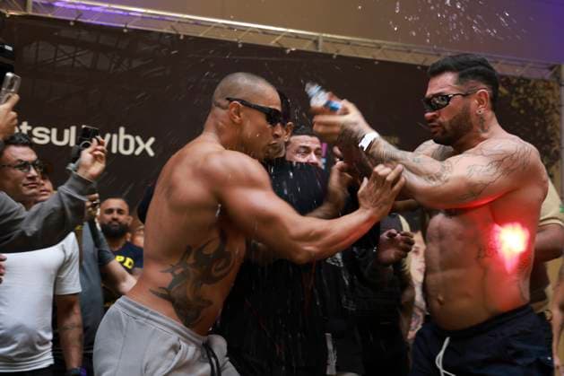Martial arts, MMA, Fight Music Show in Sao Paulo, Influencer Fighting