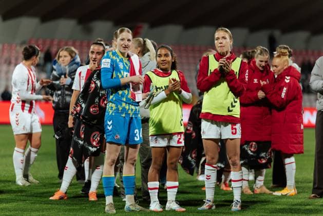 31 10 25, Women, Soccer, 1 BL, Season 2025 2026, 1 FC Köln 1 FC Nürnberg, Matchday 8 Irina Fuchs 34 1 FC Köln , Ella Touon 24 1 FC Köln and Celina Degen 5 1 FC Köln Joy about the victory after the match Cologne Franz Kremer Stadium NRW Germany